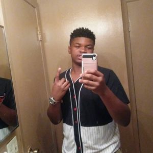 Meet your Posher, Zay